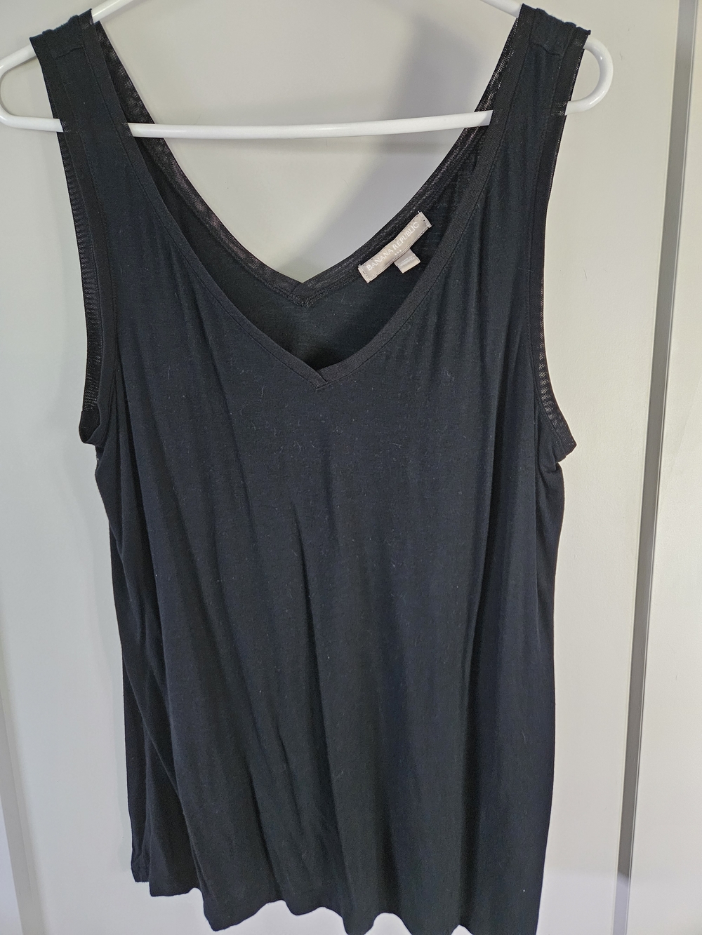 Banana Republic Luxe Touch Black V-Neck Tank Sheer Trim Soft Stretch